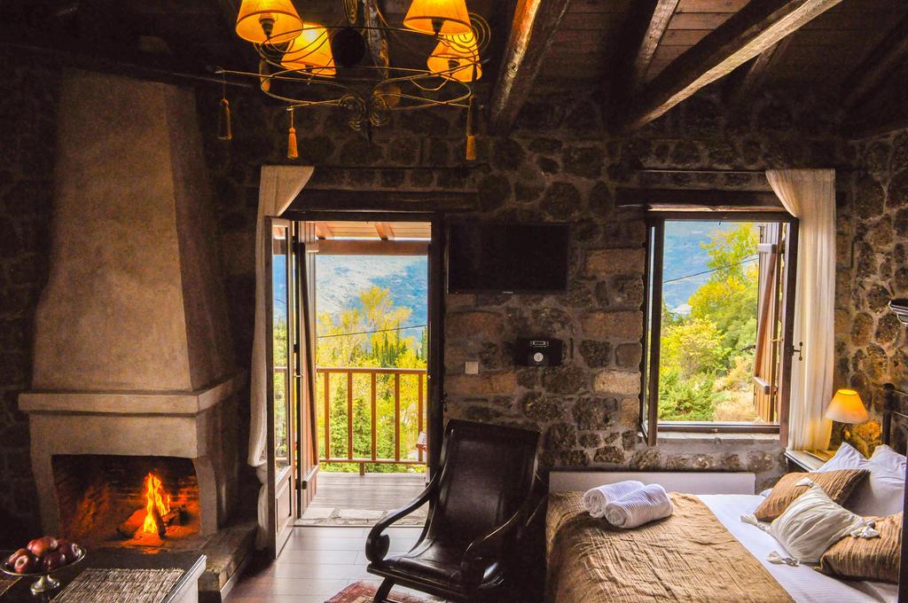 Nymfes Guesthouse Synikia Mesi Trikalon Oda fotoğraf