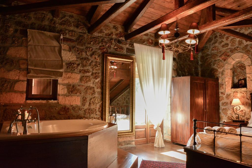 Nymfes Guesthouse Synikia Mesi Trikalon Oda fotoğraf