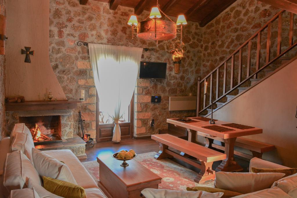 Nymfes Guesthouse Synikia Mesi Trikalon Oda fotoğraf